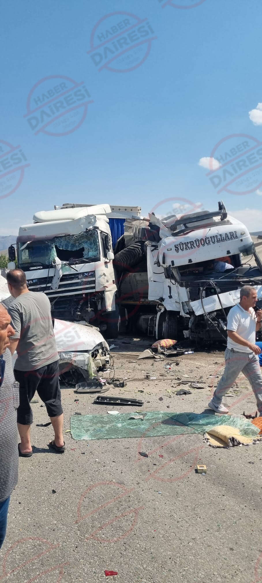 Konya’da 5 araç kazaya karıştı! Baki Türk öldü, 9 yaralı var 8